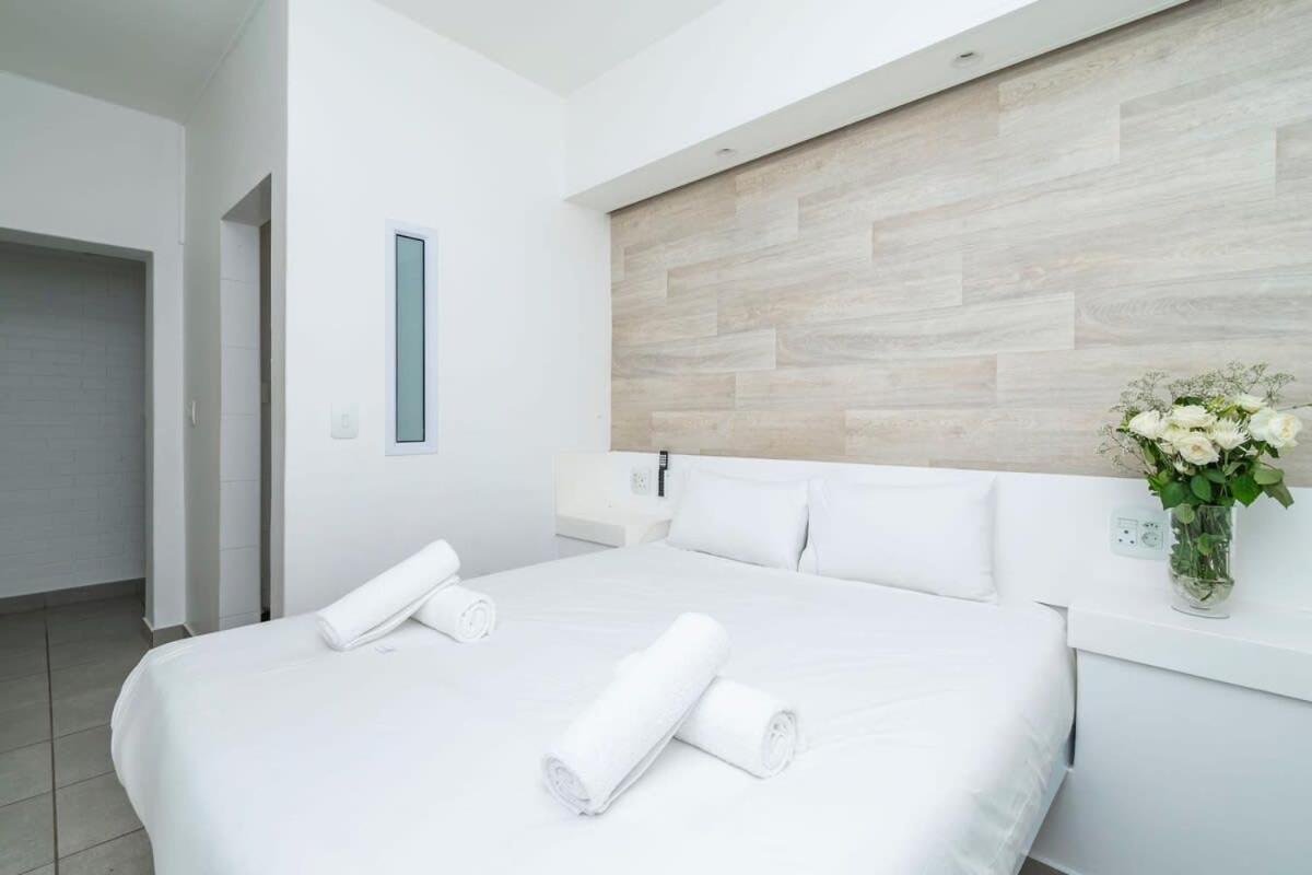 Apartment Greenpoint Gem Cozy With Vibrant Shared Space *